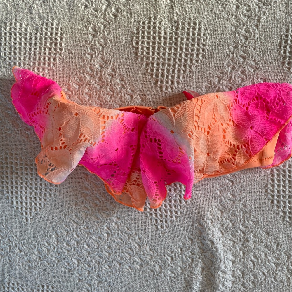 🍓PINK Victorias Secret Bikini Top (34B) (no straps)